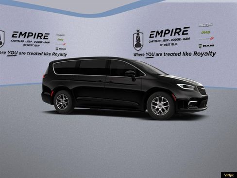 New 2026 Chrysler Pacifica Select image 12