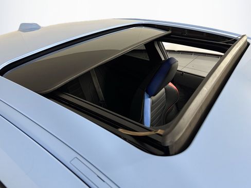 Used 2024 BMW M2 w/ Lighting Package image 21