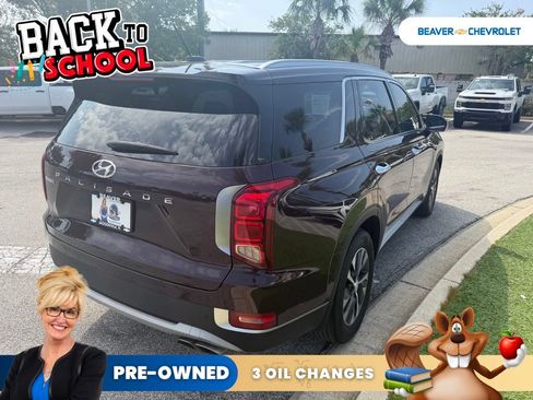 Used 2022 Hyundai Palisade SEL FWD image 3