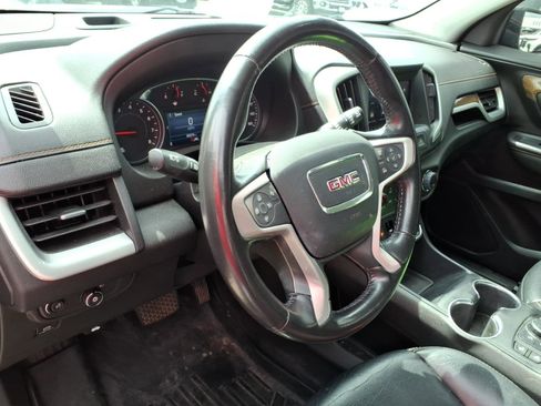 Used 2020 GMC Terrain SLE w/ Driver Convenience Package AWD/4WD image 9