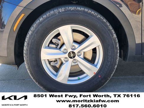 New 2026 Kia Sorento LX FWD image 7