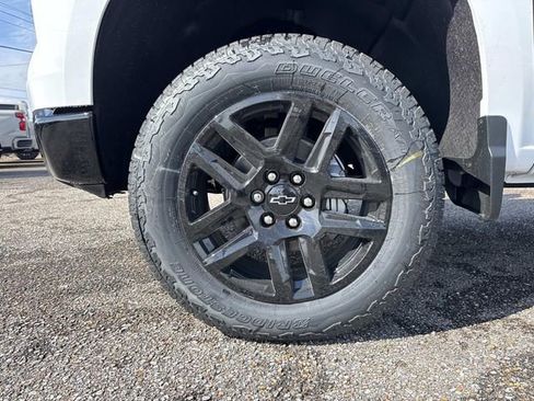 New 2026 Chevrolet Silverado 1500 Custom Trail Boss w/ Turbomax Blackout Package AWD/4WD image 20