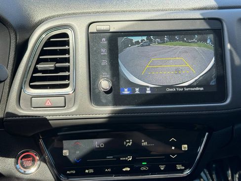 Used 2020 Honda HR-V EX image 12