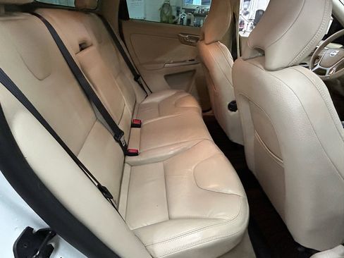Used 2011 Volvo XC60 3.2 image 22