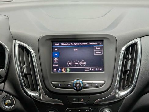 Used 2022 Chevrolet Equinox LT AWD/4WD image 18