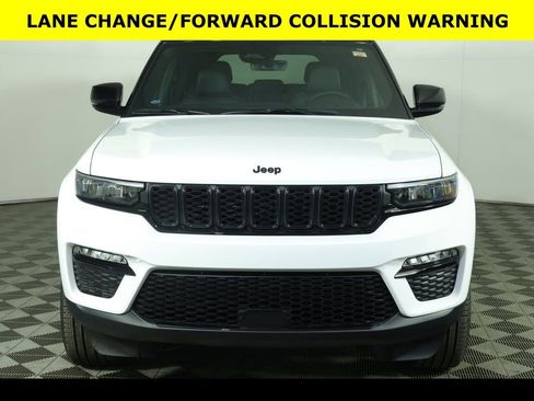 New 2025 Jeep Grand Cherokee Limited image 9