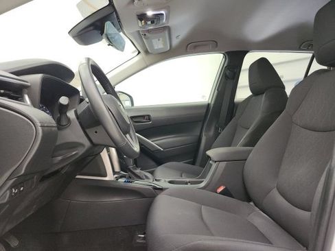 Used 2023 Toyota Corolla Cross LE AWD/4WD image 14