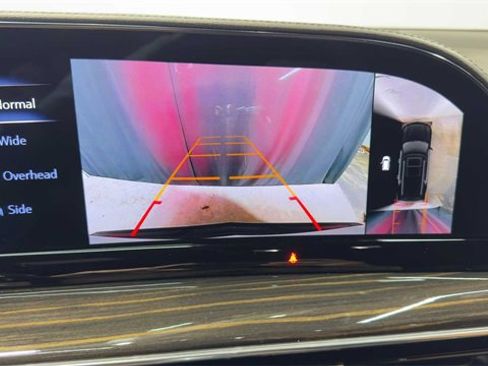 Used 2022 Cadillac Escalade ESV Premium Luxury image 35