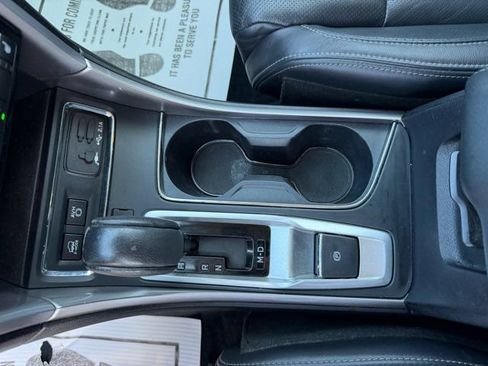 Used 2021 Subaru Ascent Limited AWD/4WD image 16