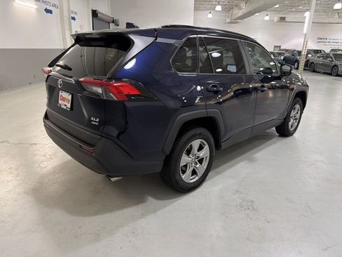 Used 2024 Toyota RAV4 XLE AWD/4WD image 9