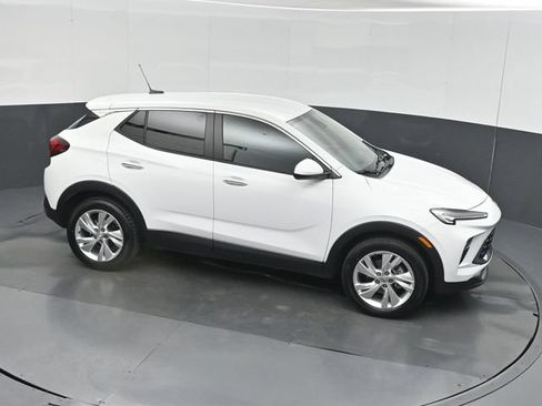 Used 2024 Buick Encore GX Preferred FWD image 39