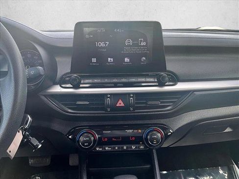 Used 2019 Kia Forte LXS FWD image 8