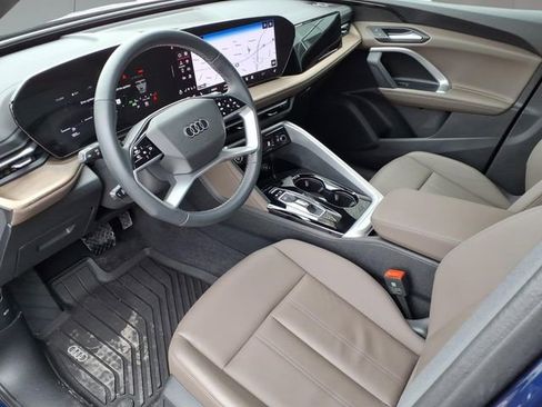 Used 2025 Audi Q5 Premium w/ Convenience Package AWD/4WD image 13