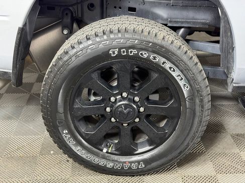 Certified 2026 RAM 2500 Big Horn AWD/4WD image 9