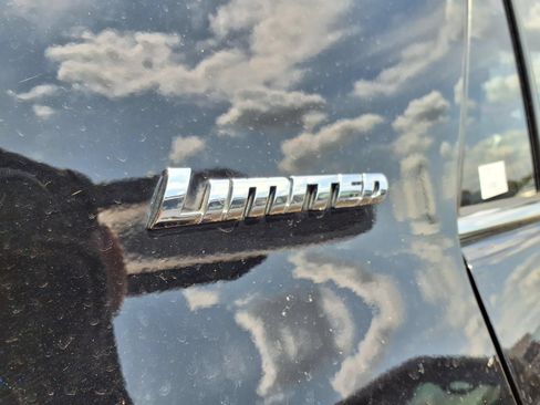 Used 2019 Toyota 4Runner Limited RWD image 10