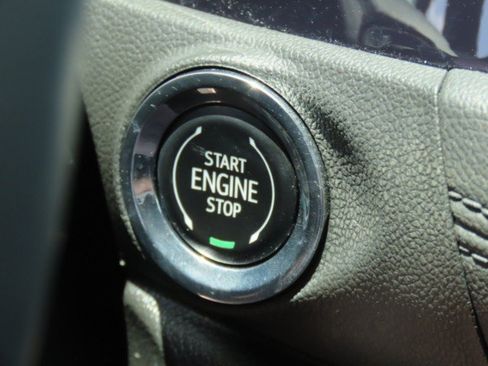 Used 2022 Buick Encore GX Preferred w/ Cold Weather Comfort Package AWD/4WD image 26
