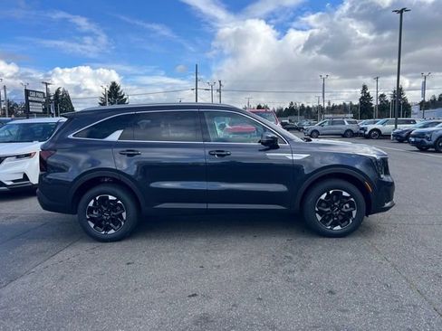 New 2026 Kia Sorento S AWD/4WD image 6