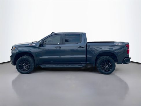 Used 2021 Chevrolet Silverado 1500 LT Trail Boss w/ LPO, Dark Essentials Package image 4