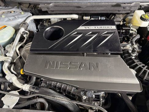 Used 2023 Nissan Rogue SV AWD/4WD image 32