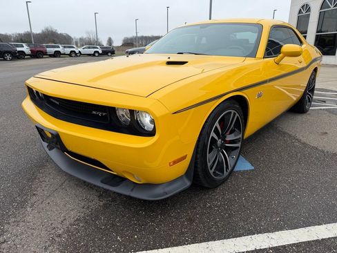 Used 2012 Dodge Challenger SRT8 Yellow Jacket w/ Premium Sound Group image 8