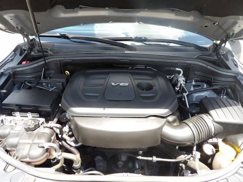 Used 2019 Dodge Durango SXT image 17