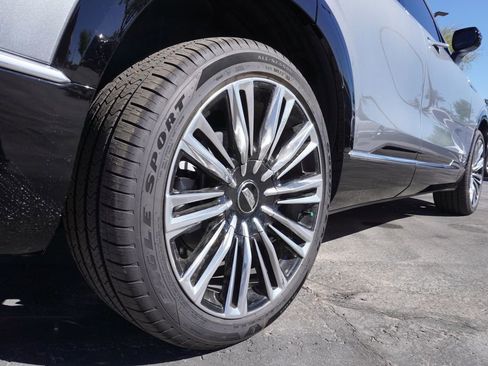 New 2026 Cadillac Vistiq Premium Luxury image 6