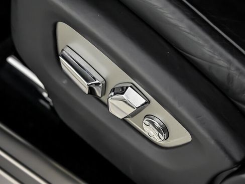 Used 2016 Rolls-Royce Wraith RWD image 22