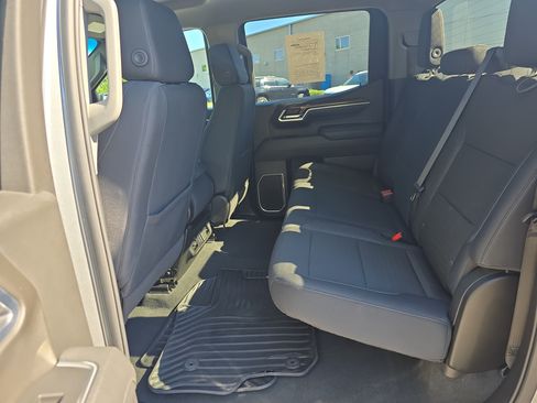 Used 2025 Chevrolet Silverado 1500 LT RWD image 13