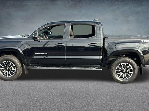 Used 2023 Toyota Tacoma TRD Sport w/ Technology Package AWD/4WD image 3