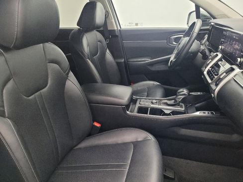 Used 2022 Kia Sorento S image 21