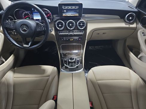 Used 2019 Mercedes-Benz GLC 300 image 9