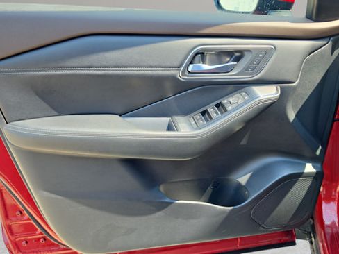 Used 2021 Nissan Rogue SL w/ Premium Package FWD image 14