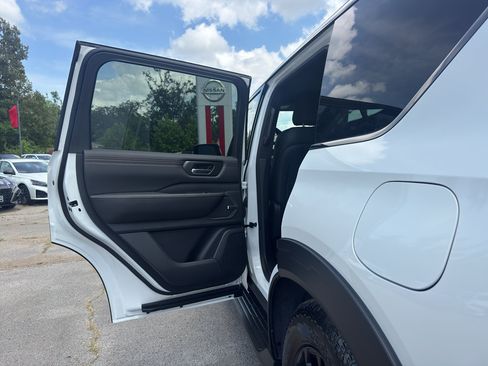 New 2026 Nissan Armada PRO-4X AWD/4WD image 20