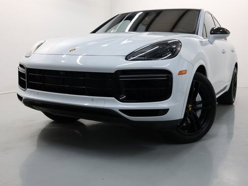 Used 2020 Porsche Cayenne Turbo image 53
