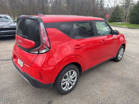 Certified 2025 Kia Soul LX image 6