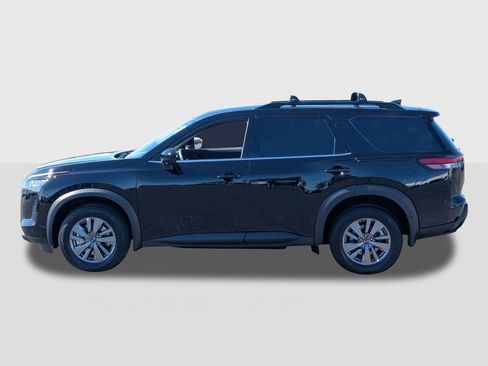 New 2026 Nissan Pathfinder SV image 2