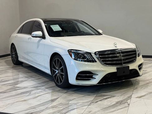 Used 2019 Mercedes-Benz S 560 Sedan image 4