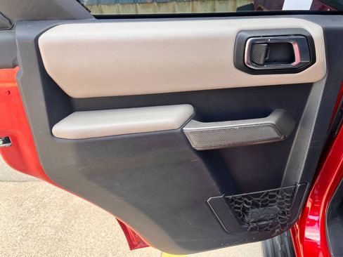 Used 2021 Ford Bronco Wildtrak AWD/4WD image 18