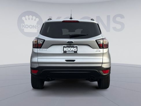 Used 2018 Ford Escape SE w/ SE Sport Appearance Package image 5