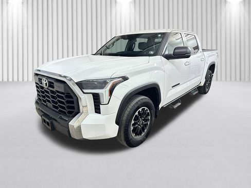 Used 2025 Toyota Tundra SR5 w/ TRD Off-Road Package AWD/4WD image 13
