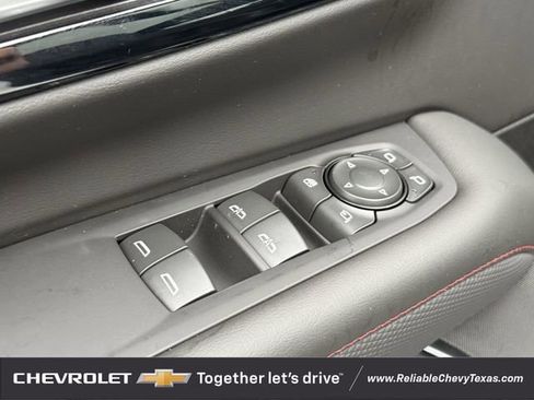 New 2025 Chevrolet Suburban Premier AWD/4WD image 27