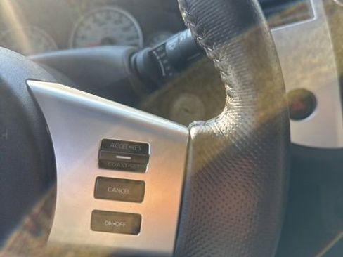 Used 2016 Nissan Frontier PRO-4X w/ Pro-4x Luxury Package image 25