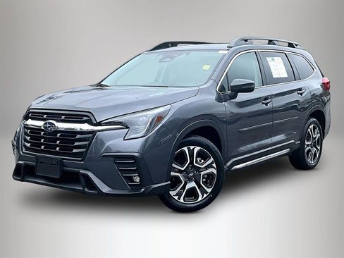 Used 2023 Subaru Ascent Limited image 4