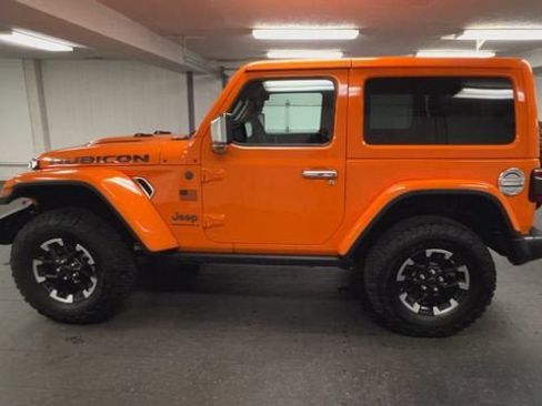 Used 2025 Jeep Wrangler Rubicon w/ Safety Group AWD/4WD image 5