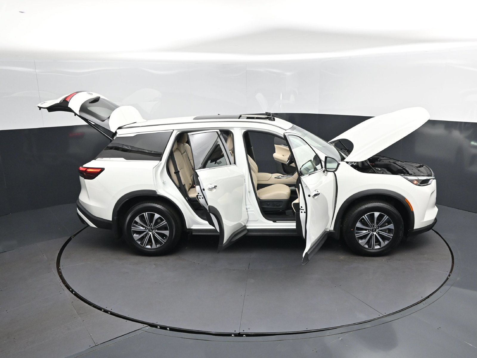 Used 2024 INFINITI QX60 Pure w/ Cargo Package FWD image 50