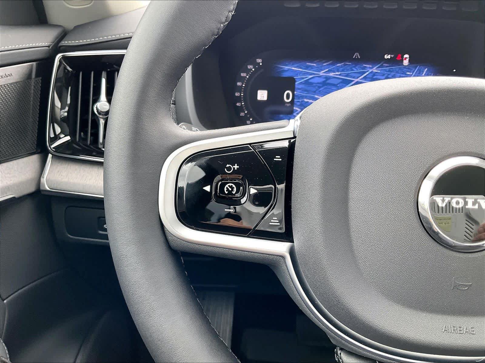 New 2026 Volvo XC90 T8 Ultra w/ Protection Package AWD/4WD image 17