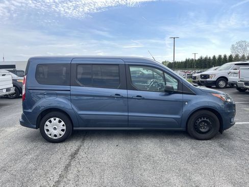 Used 2023 Ford Transit Connect XLT FWD image 14