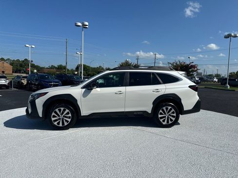 Used 2025 Subaru Outback Premium w/ Popular Package #1A AWD/4WD image 4