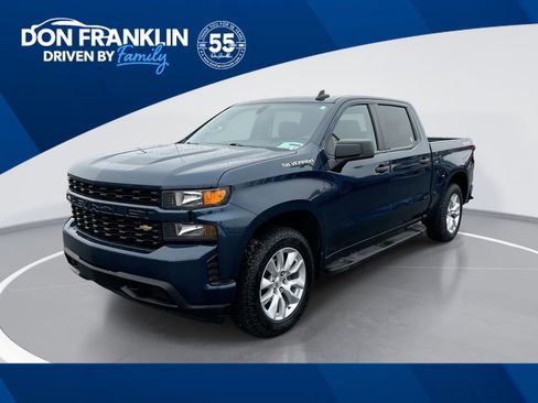 Used 2020 Chevrolet Silverado 1500 Custom w/ Custom Value Package image 1