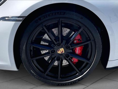 Used 2022 Porsche 911 Carrera S image 8